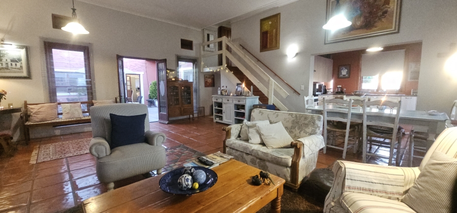 6 Bedroom Property for Sale in Middedorp Western Cape